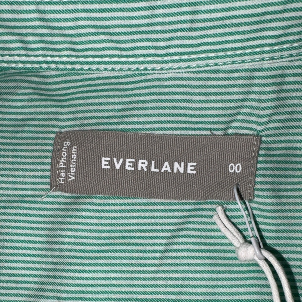 Everlane Relaxed Oxford shirt Green color with pinstripes patterns - Picture 8 of 9